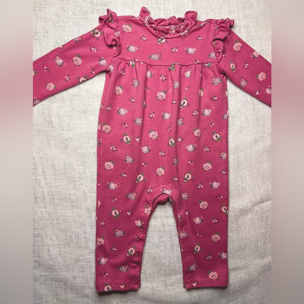 - Like New Beautiful Janie & Jack one piece. Size 6-12 months.